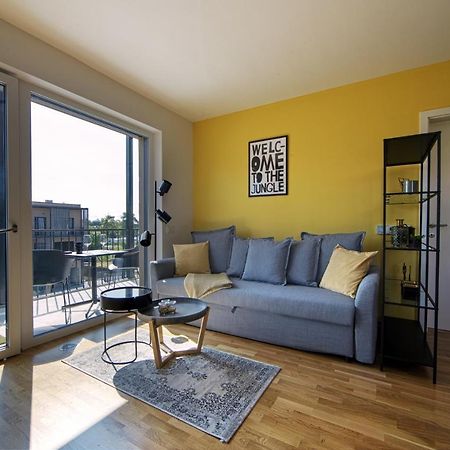 Jungle Mesh Lux Apartment Bled Extérieur photo